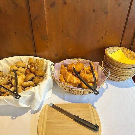 Goldener Adler Bed & Breakfast Scharnitz Ngoại thất bức ảnh