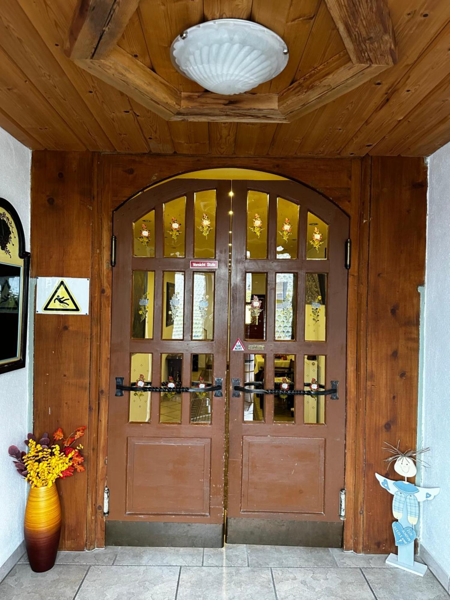 Goldener Adler Bed & Breakfast Scharnitz Ngoại thất bức ảnh