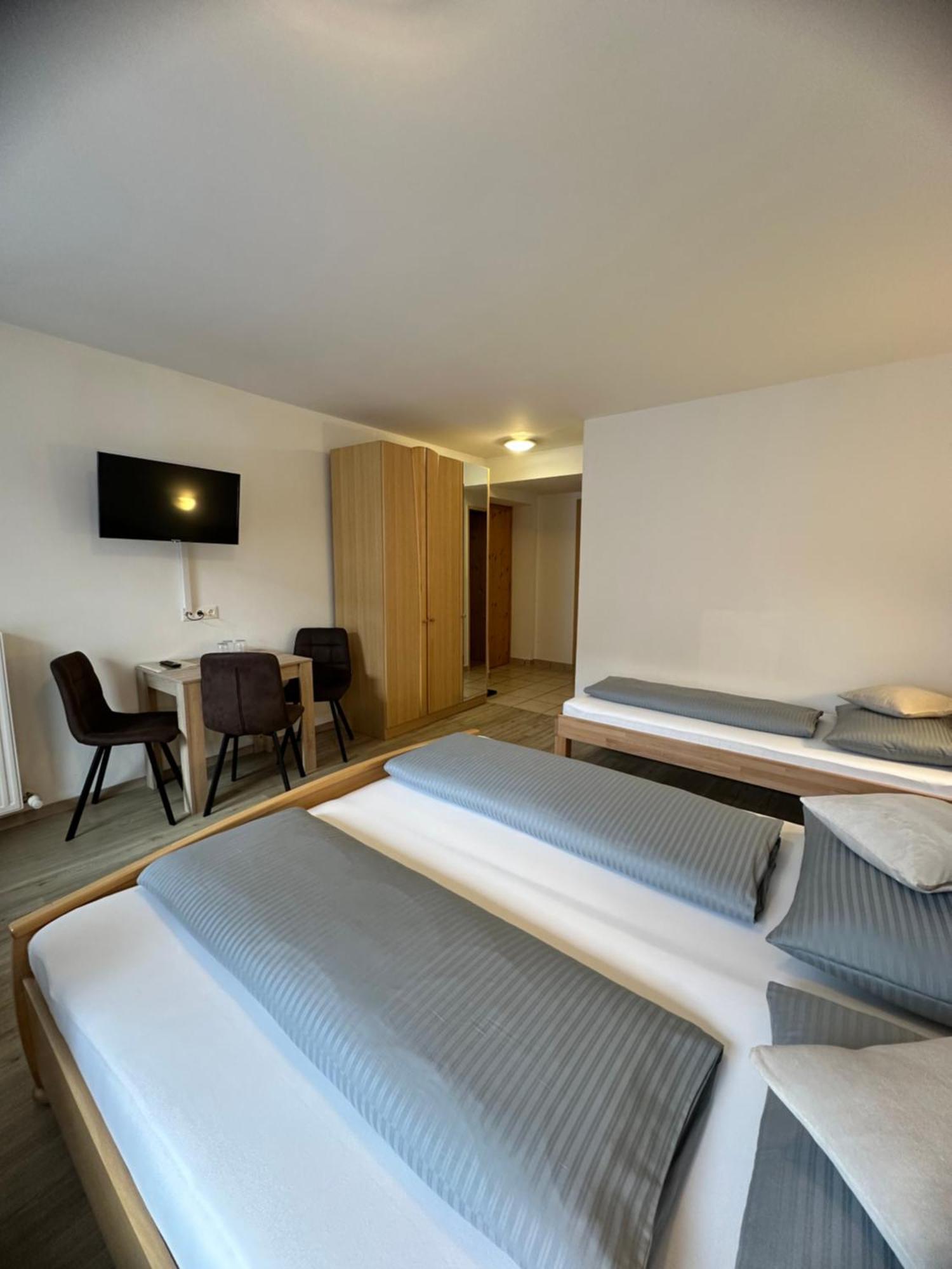Goldener Adler Bed & Breakfast Scharnitz Ngoại thất bức ảnh