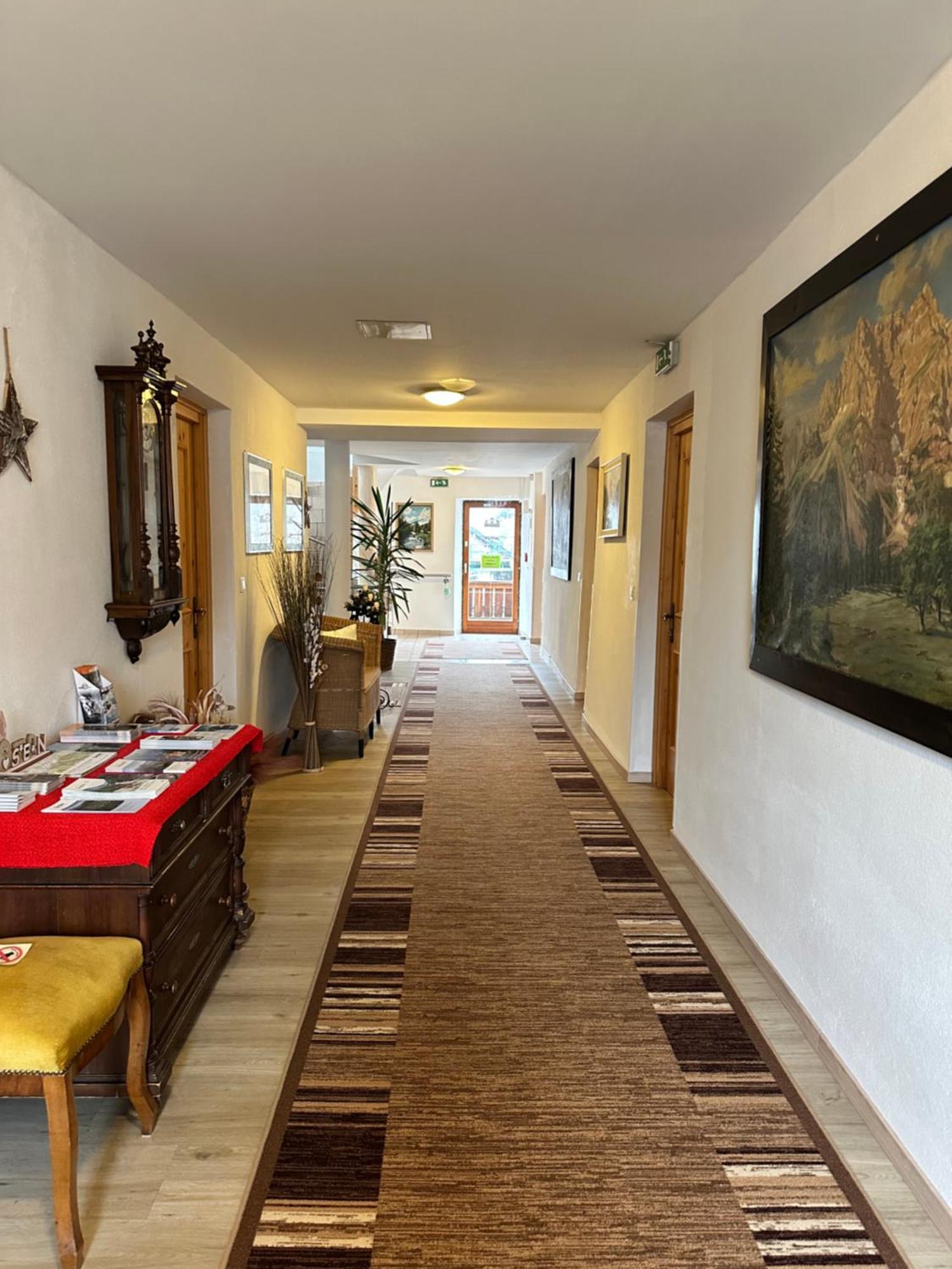 Goldener Adler Bed & Breakfast Scharnitz Ngoại thất bức ảnh