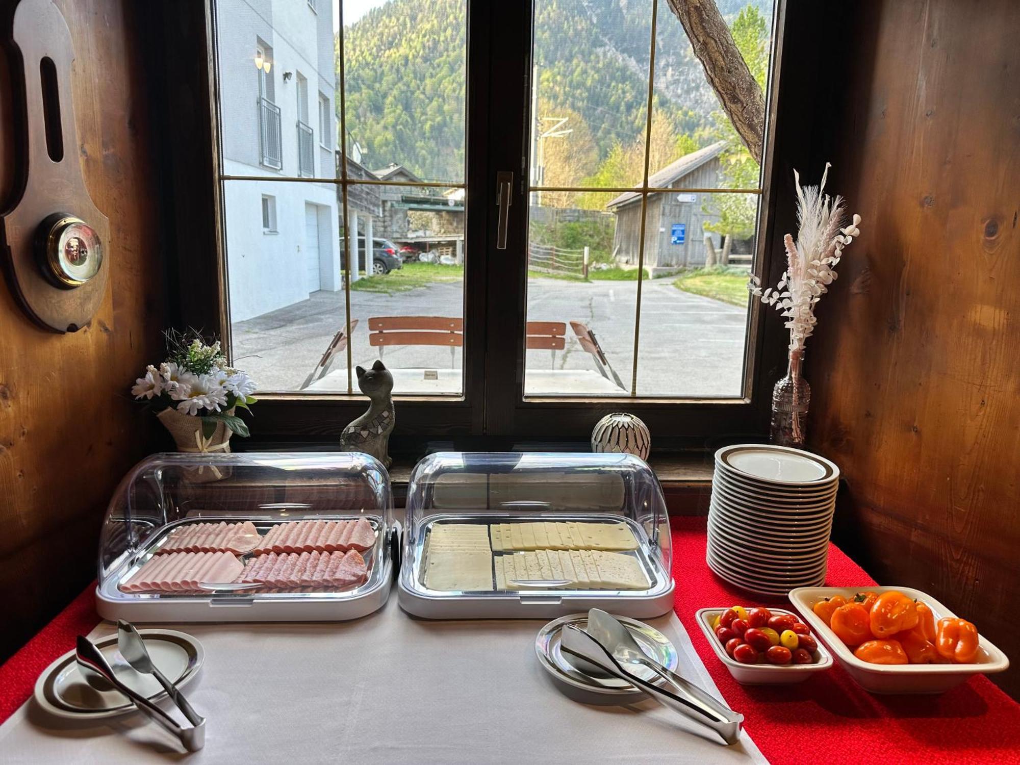 Goldener Adler Bed & Breakfast Scharnitz Ngoại thất bức ảnh